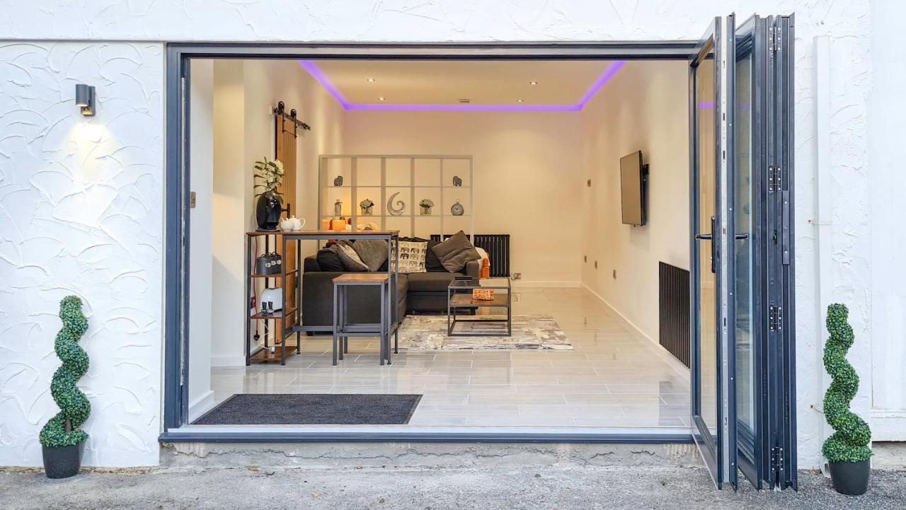 The Studio, Luxury Modern Apartment In The South Hams, Stunning Walks On The Doorstep, A 20 Minute Drive To The Beautiful Sandy Beaches, Quiet Courtyard Setting, Shops, Bars And Restaurants A Short Walk Away! Ivybridge Bagian luar foto