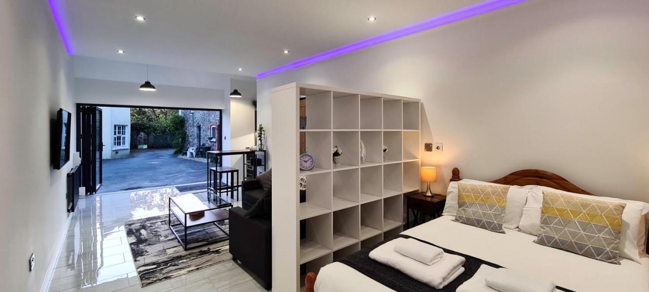 The Studio, Luxury Modern Apartment In The South Hams, Stunning Walks On The Doorstep, A 20 Minute Drive To The Beautiful Sandy Beaches, Quiet Courtyard Setting, Shops, Bars And Restaurants A Short Walk Away! Ivybridge Bagian luar foto